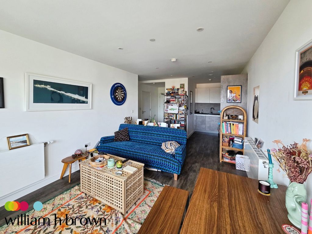Property photo 2 of 17 Image