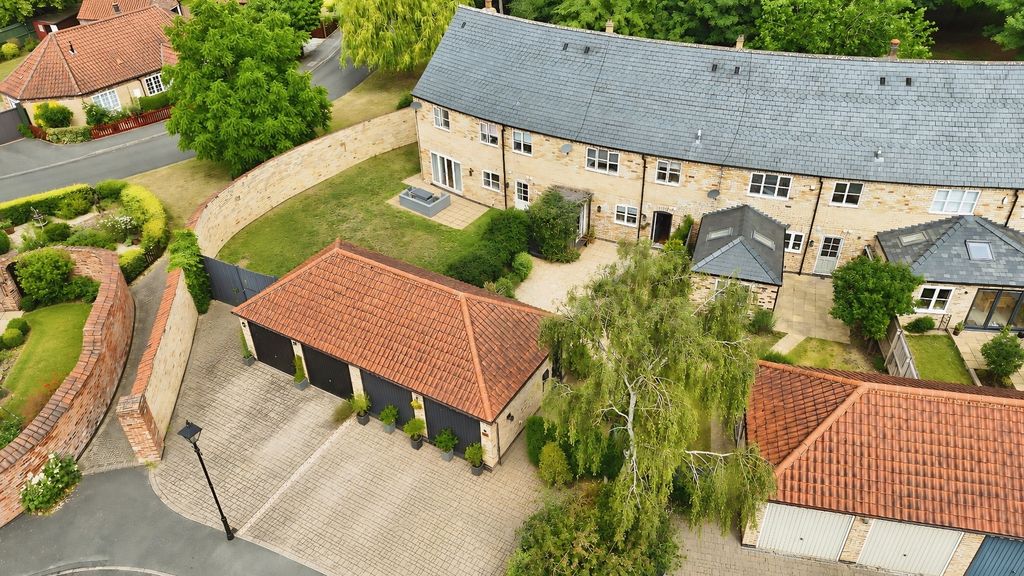 Property photo 1 of 21 4818020