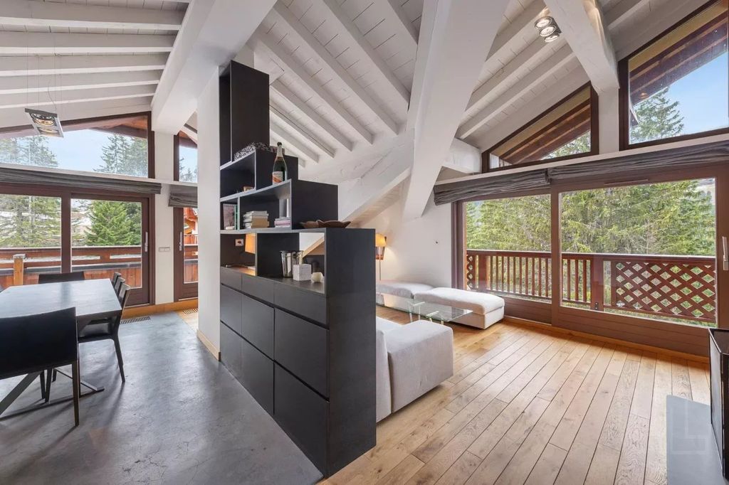 Property photo 3 of 25