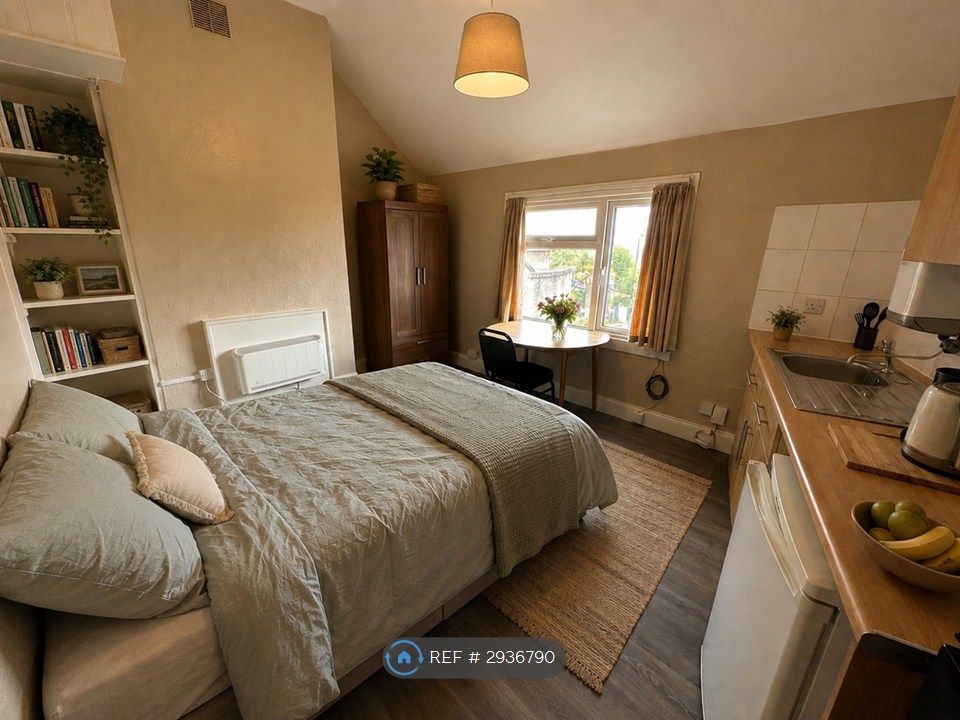 Property photo 1 of 4