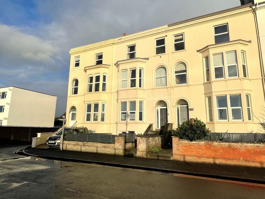 Property photo 1 of 15 Front (Exterior)