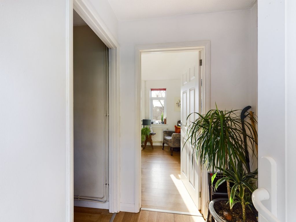 Property photo 2 of 9 Cam00076P1-Pr0158-Still02