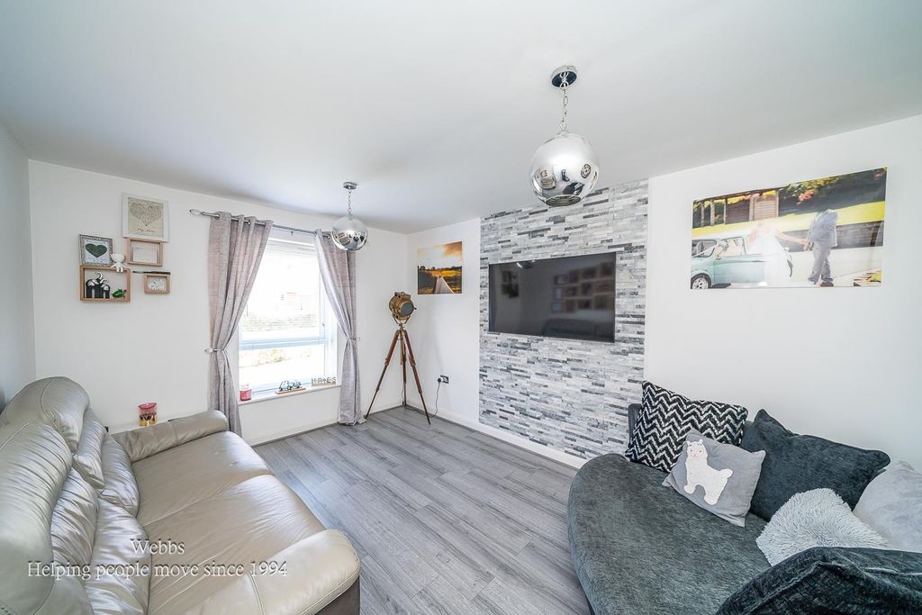 Property photo 3 of 26 Webbs-1.Jpg