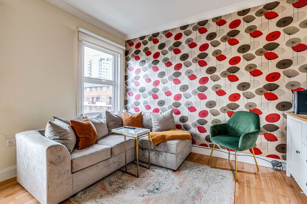 Property photo 2 of 7 Img 2