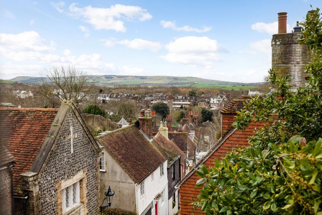 Property photo 2 of 20 Picture No. 61