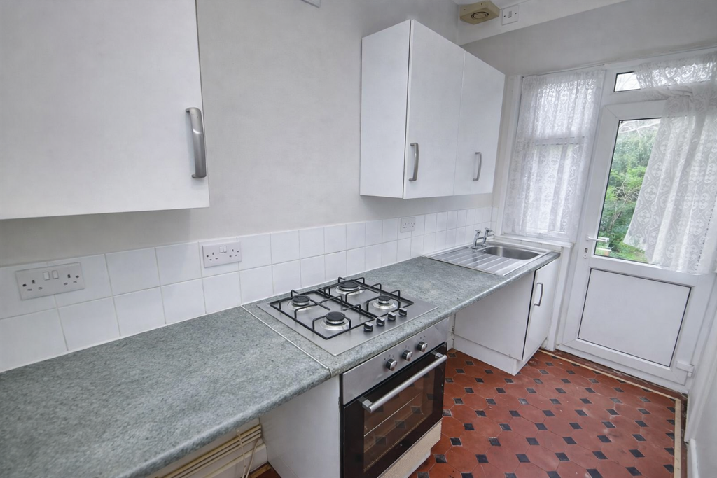 Property photo 2 of 3