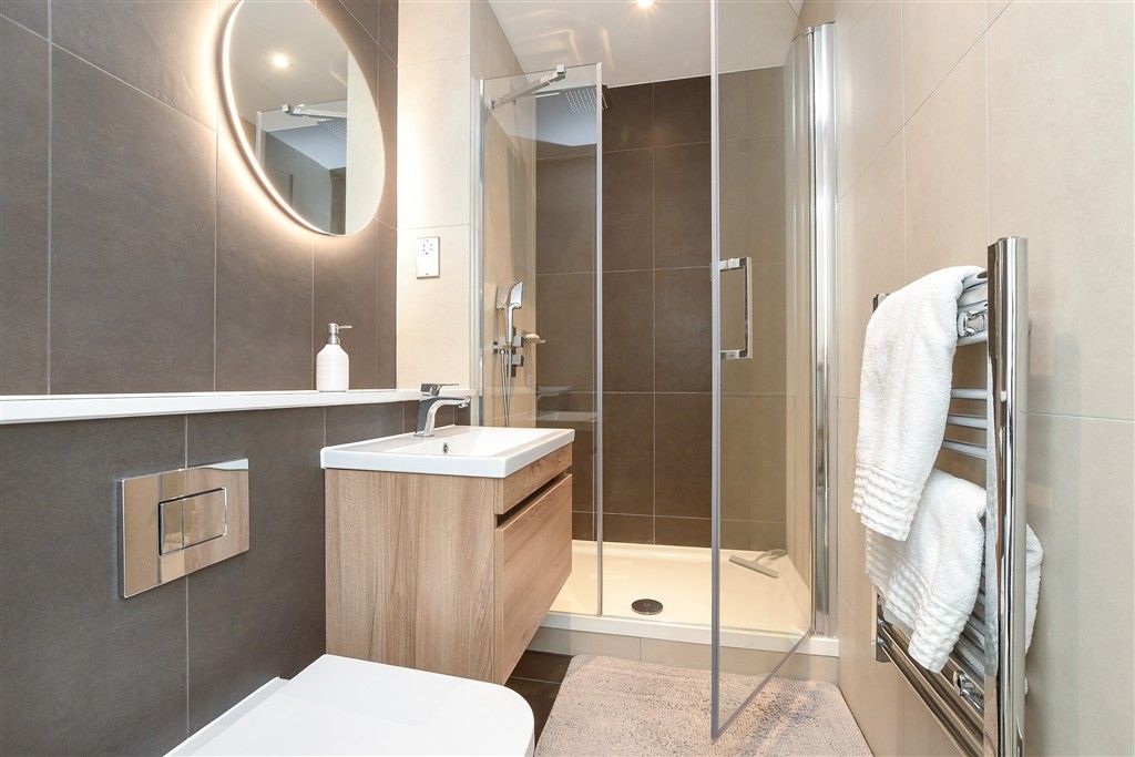 Property photo 3 of 8 Shower Room