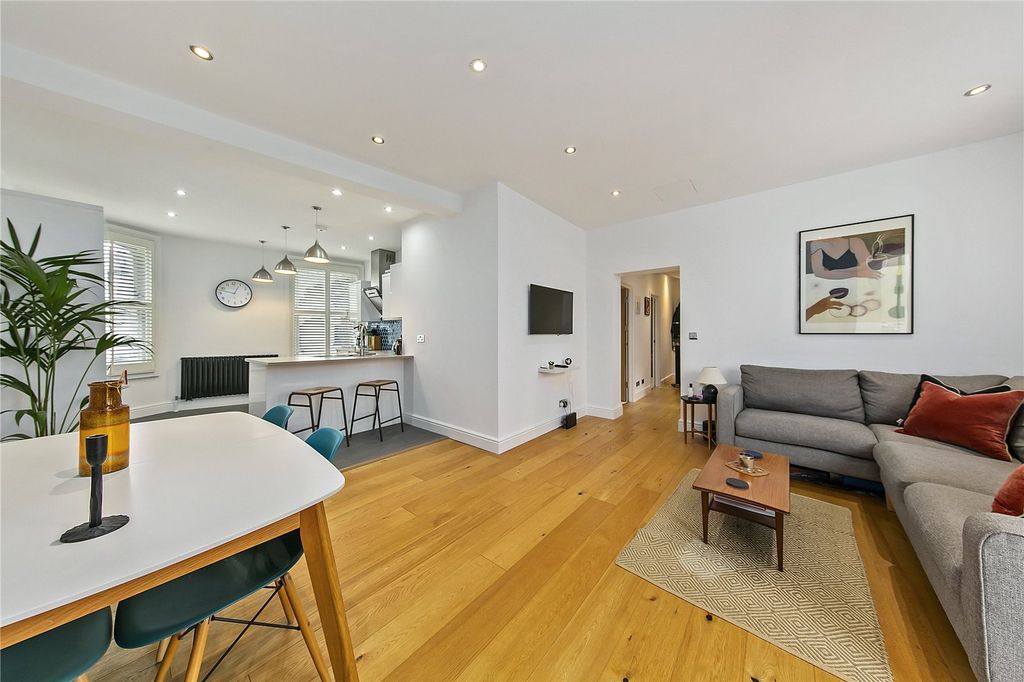 Property photo 2 of 13 Picture No. 19