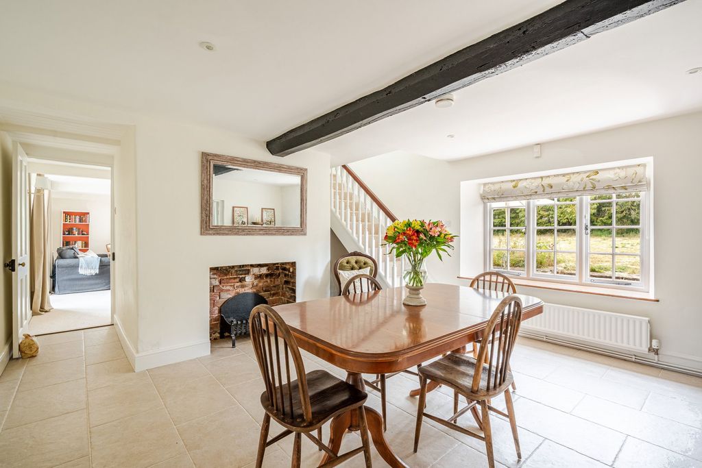 Property photo 3 of 23