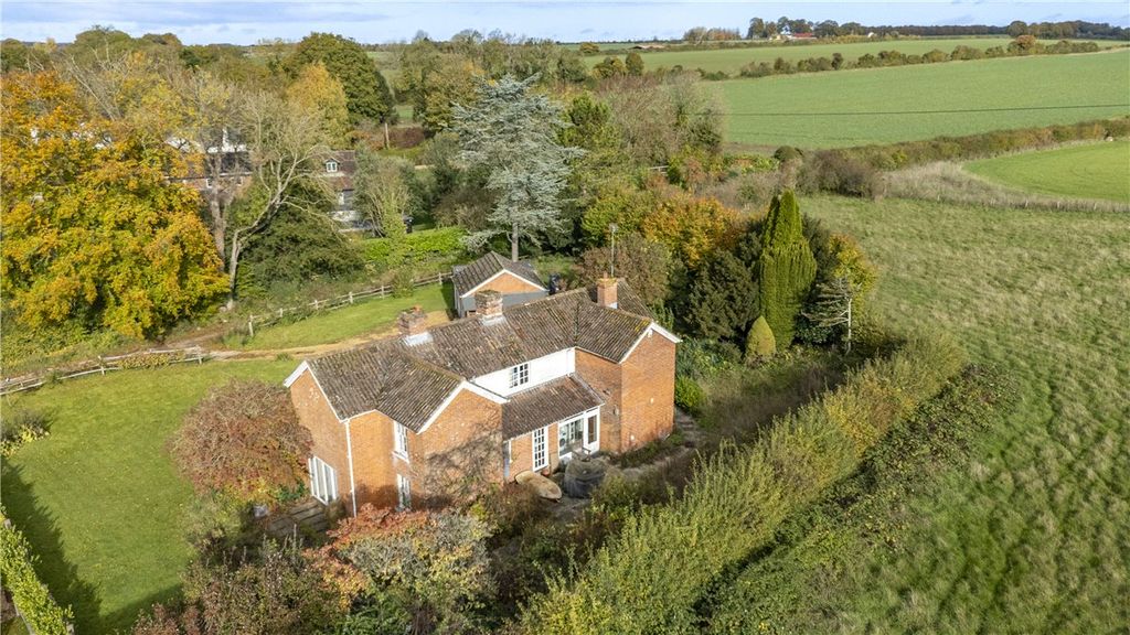 Property photo 2 of 10 Outside