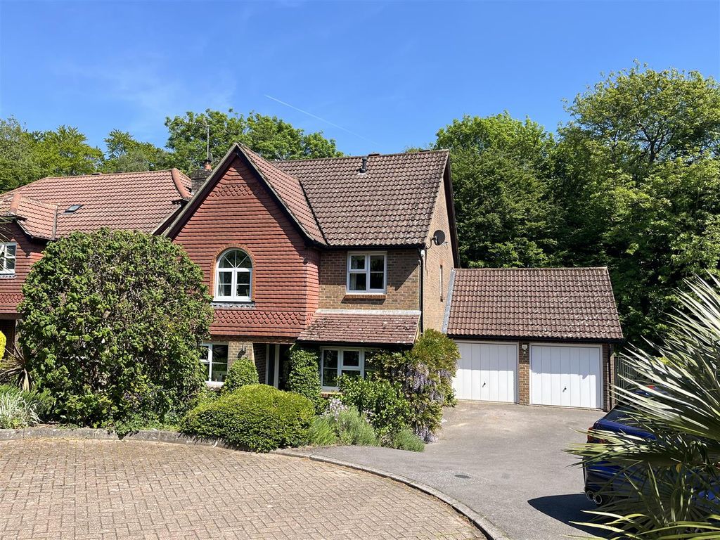 Property photo 1 of 26