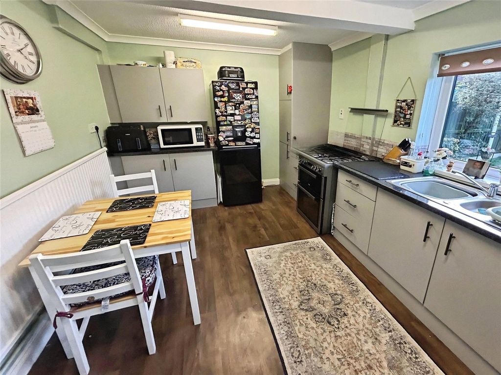 Property photo 3 of 13 Dining Kitchen