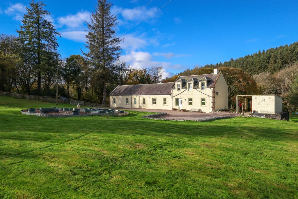 Property photo 1 of 46