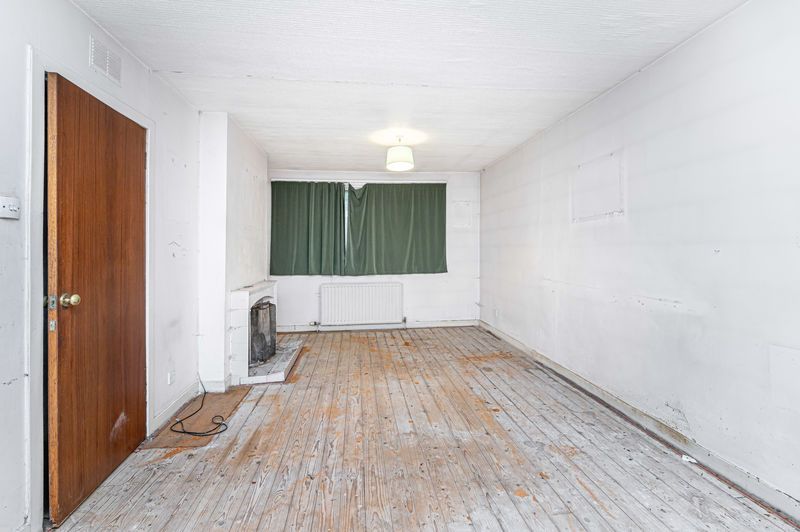 Property photo 2 of 26 Lounge