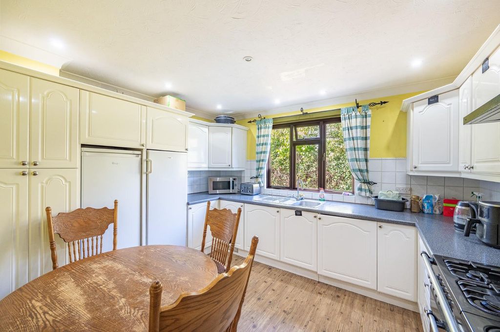 Property photo 3 of 14 Kitchen/Breakfast Room