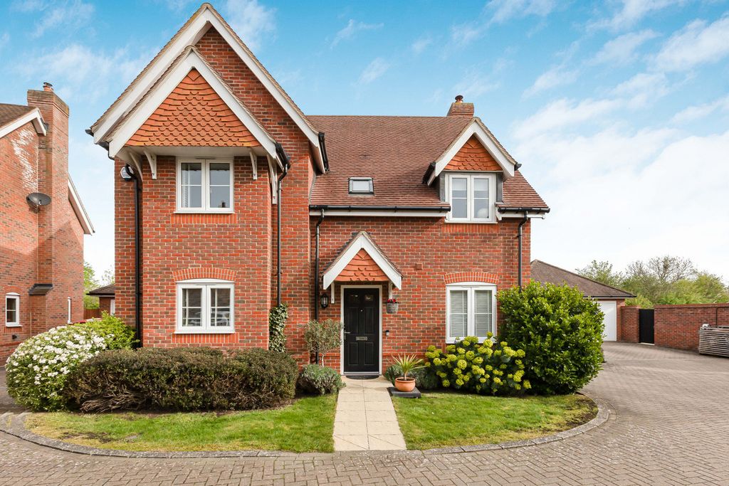 Property photo 1 of 27