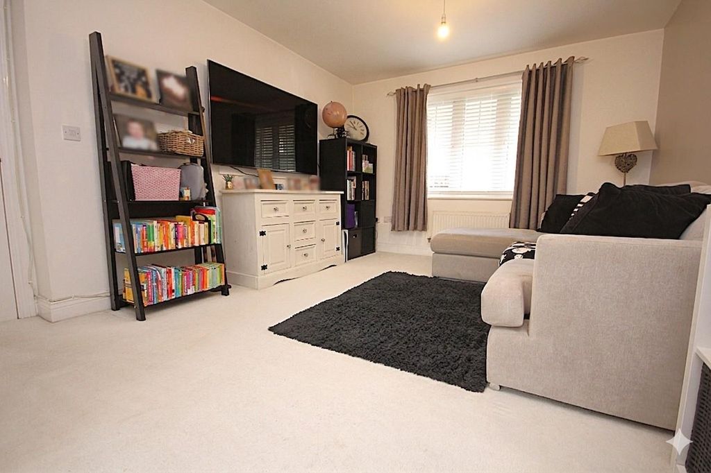 Property photo 3 of 10 Img_9682.Jpg