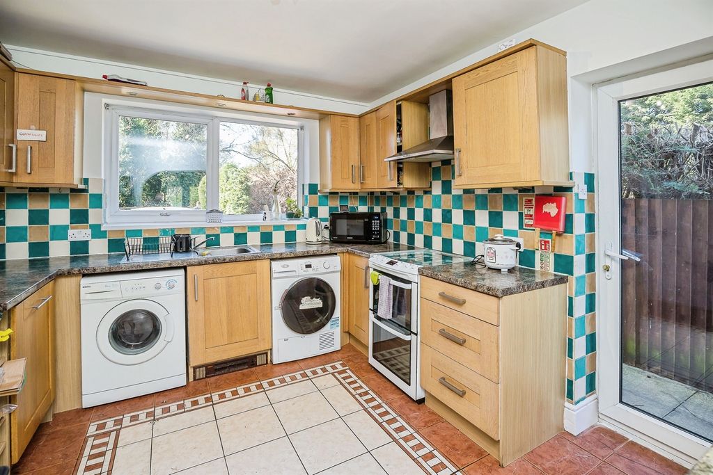 Property photo 3 of 17