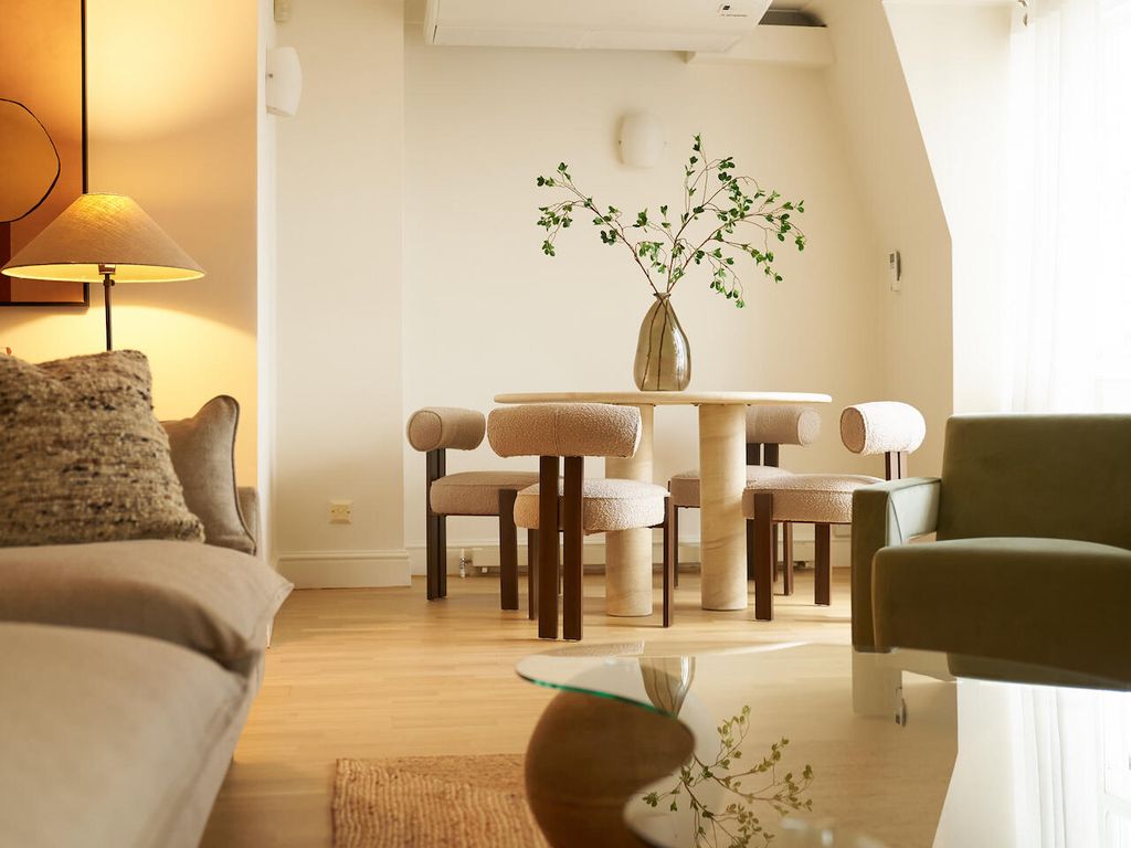 Property photo 1 of 16 Dining Room