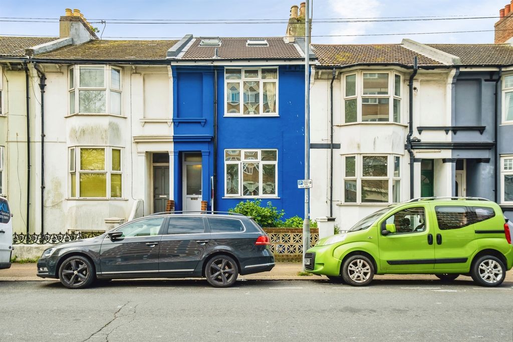 Property photo 1 of 20