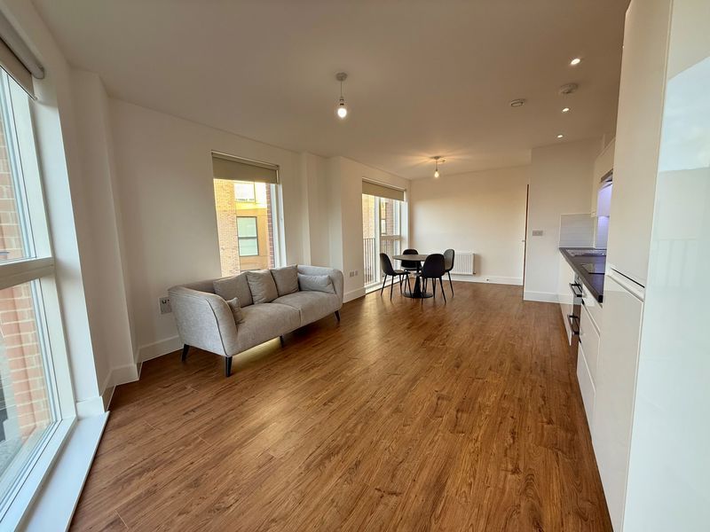 Property photo 3 of 11 Photo 12