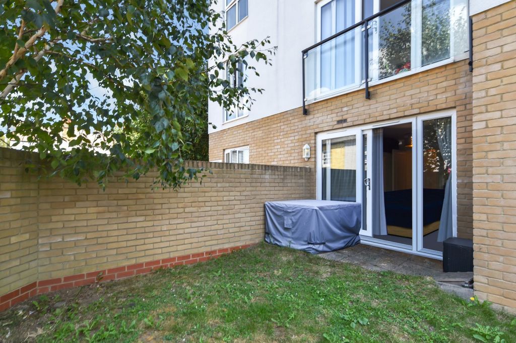 Property photo 3 of 20 Picture No. 17