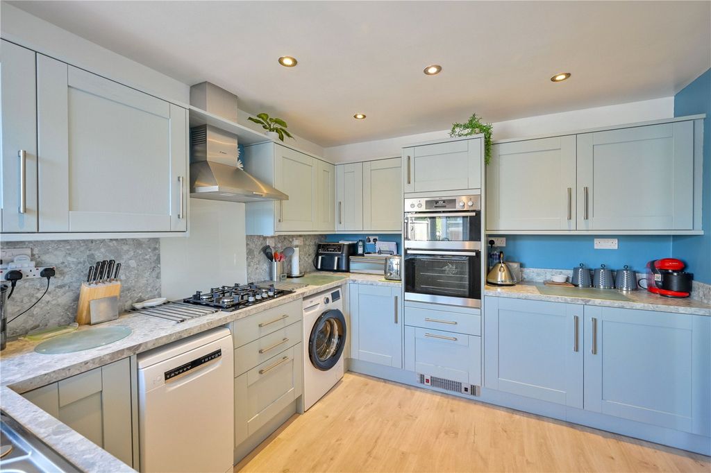 Property photo 3 of 24 Picture No. 19