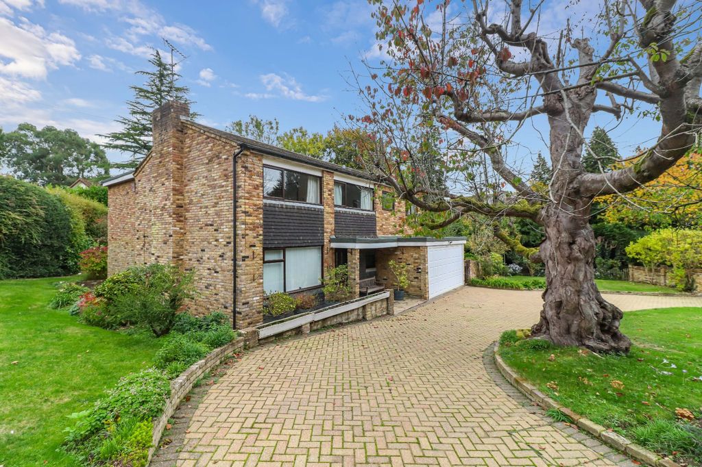 Property photo 1 of 17 Front And Drive