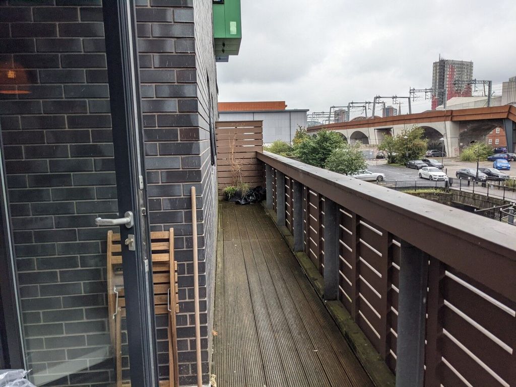 Property photo 3 of 12 Img_29157_6_Original.Jpg