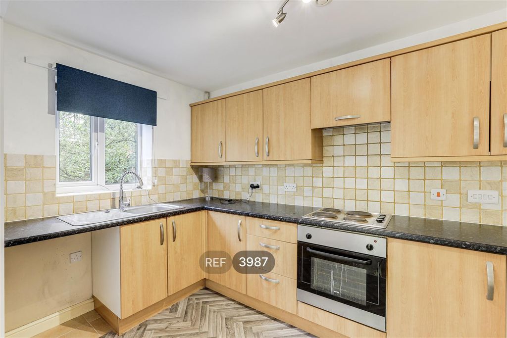 Property photo 2 of 13 Kitchen