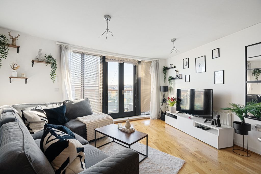 Property photo 1 of 15 3456262