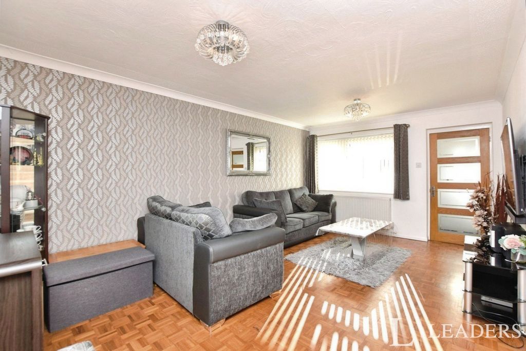 Property photo 2 of 21 Pbox-Img.Jpg