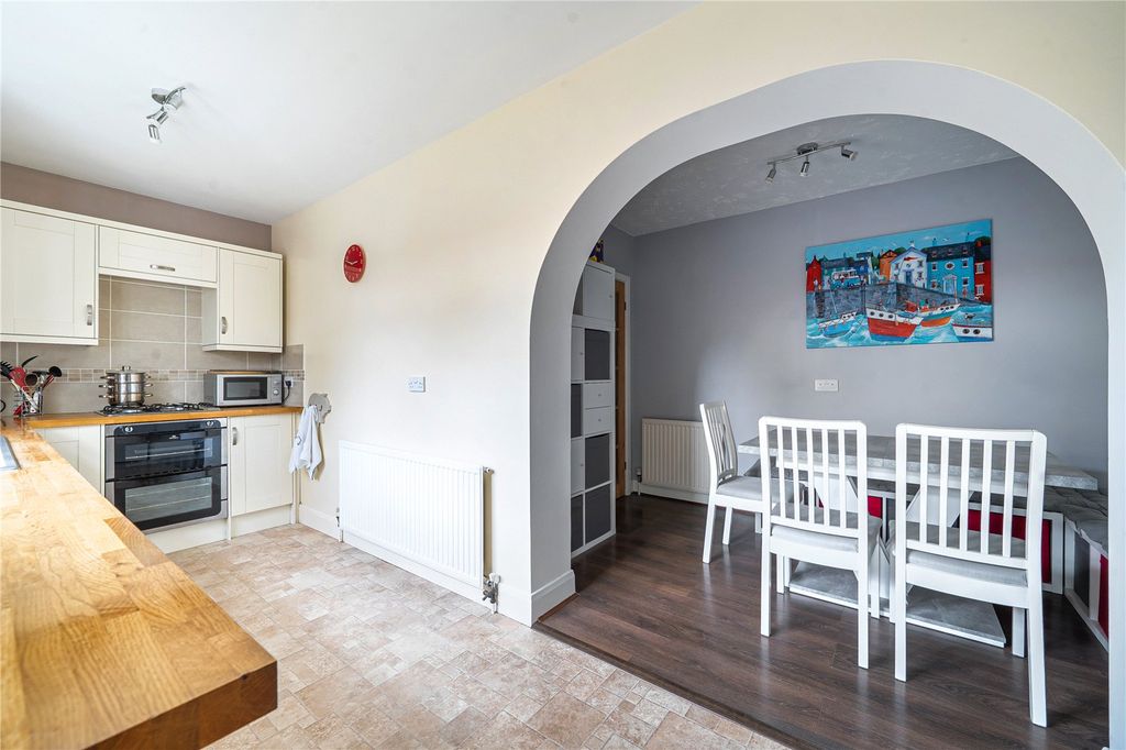 Property photo 3 of 15 Picture No. 06