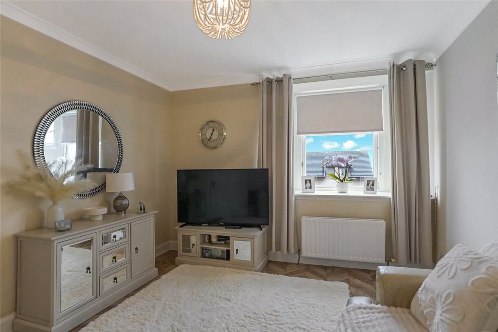Property photo 2 of 21 Picture No. 05