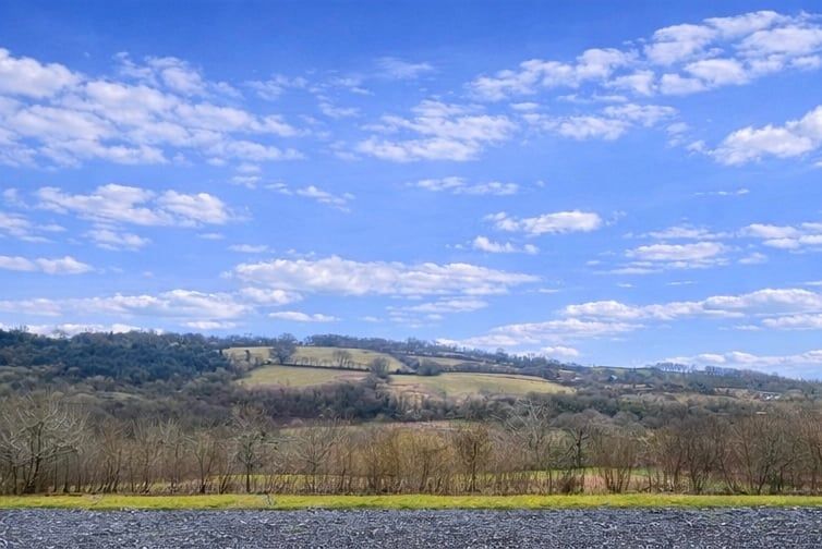 Property photo 3 of 48