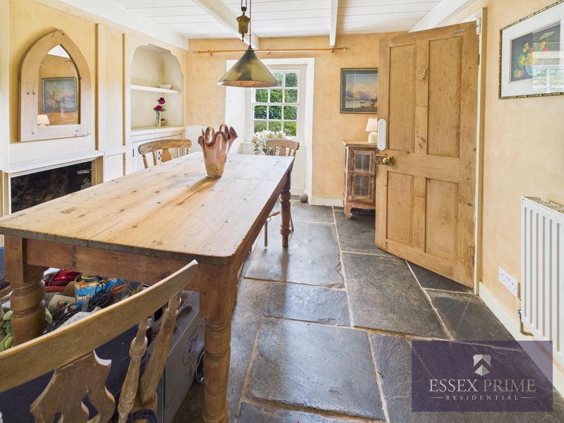 Property photo 3 of 55 Photo 34