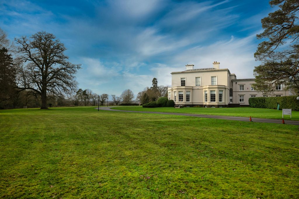 Property photo 3 of 10 Set In Extensive Grounds