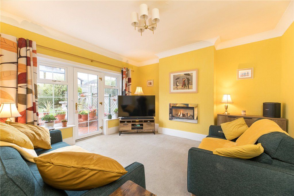 Property photo 3 of 26 Nab Wood Crescent