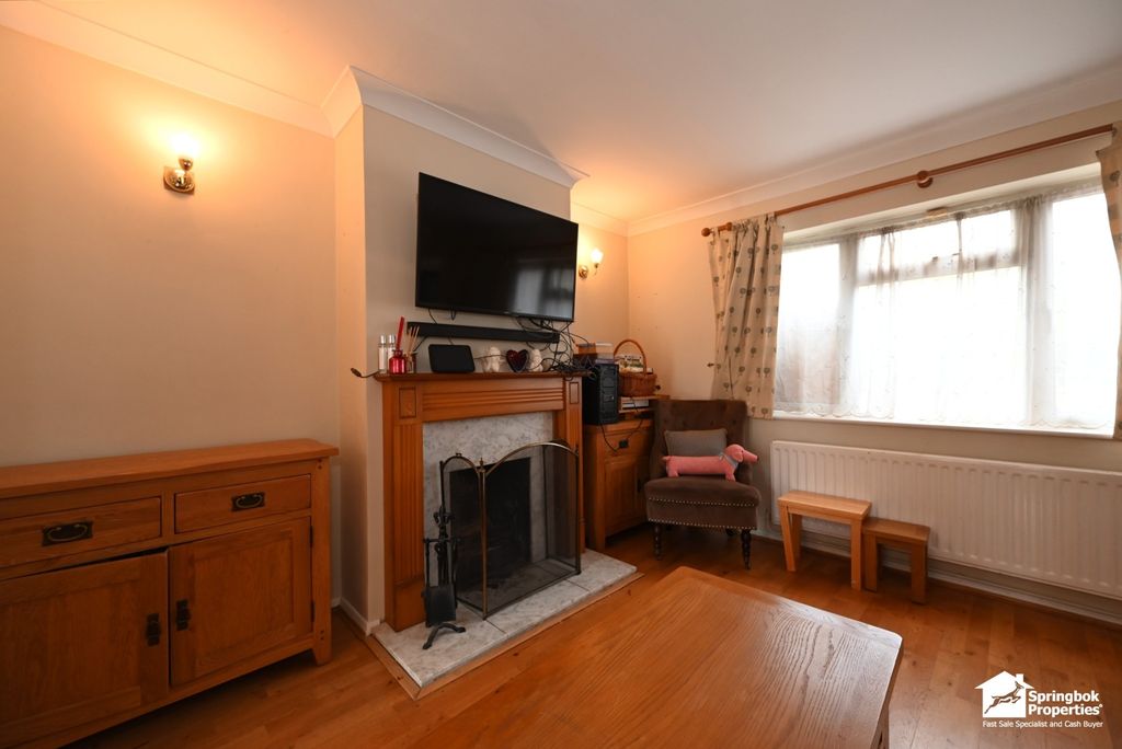 Property photo 3 of 17 Image 2