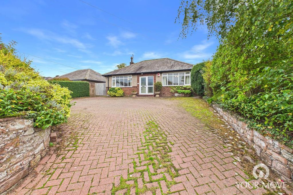 Property photo 1 of 17 External