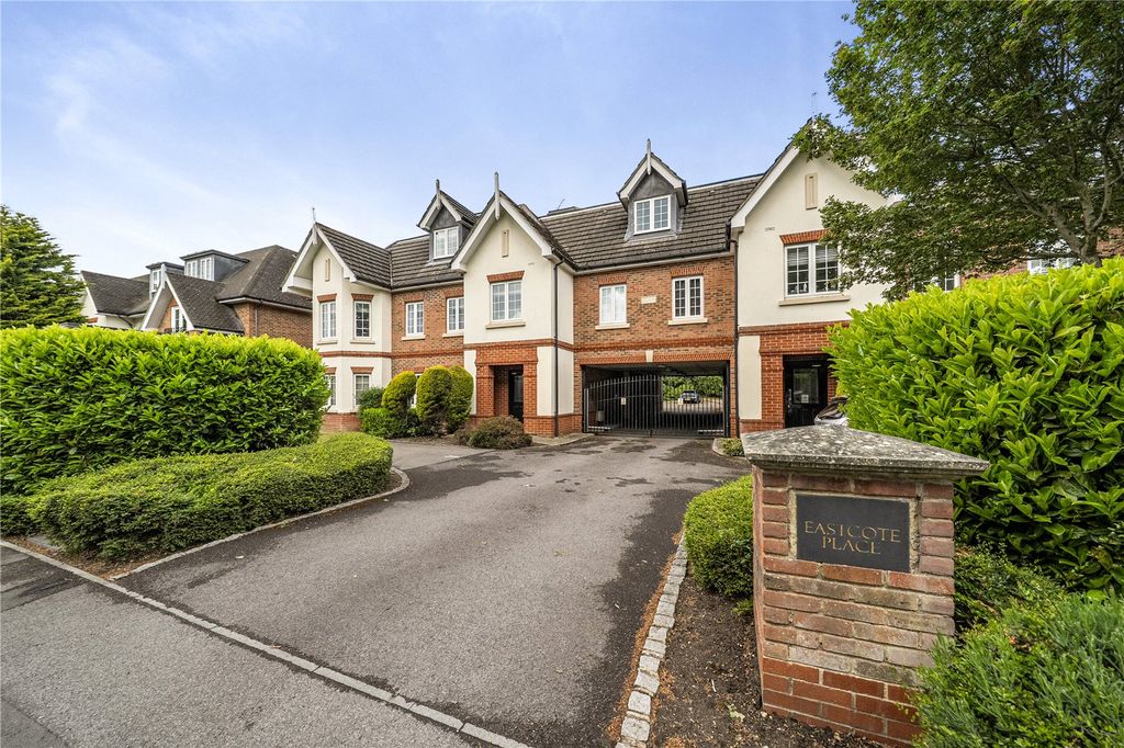 Property photo 1 of 12 External View