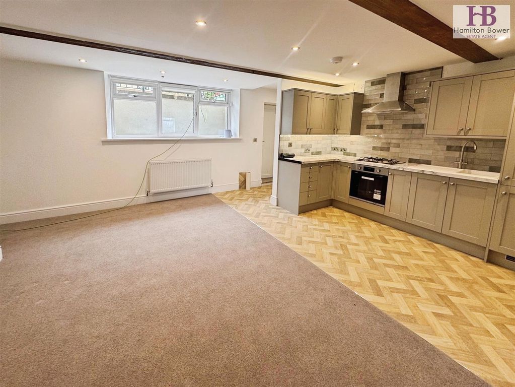 Property photo 2 of 7 992F0Dd9-1Wade3.Jpg