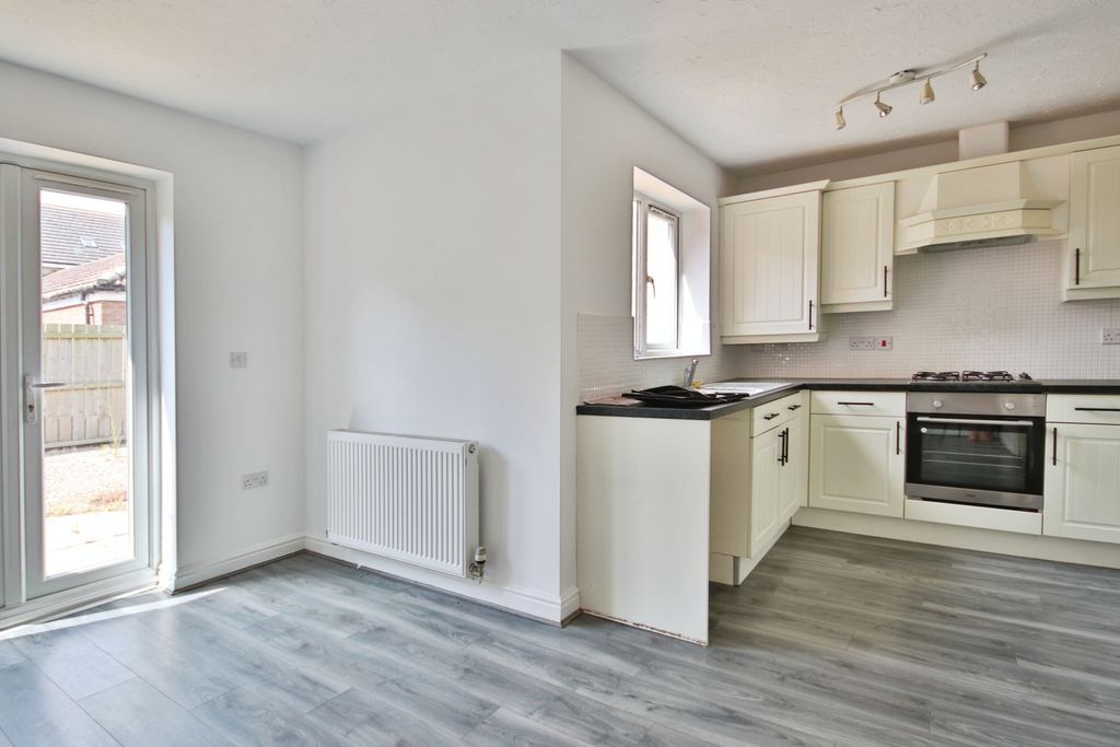 Property photo 3 of 24 4038608