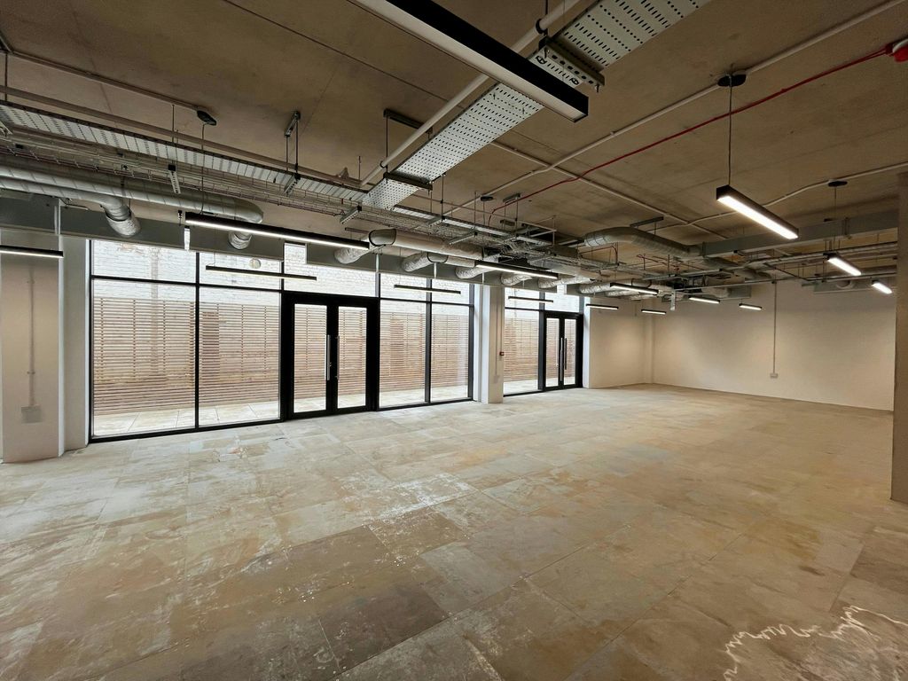 Property photo 2 of 3 The Mall 45 1.Jpg