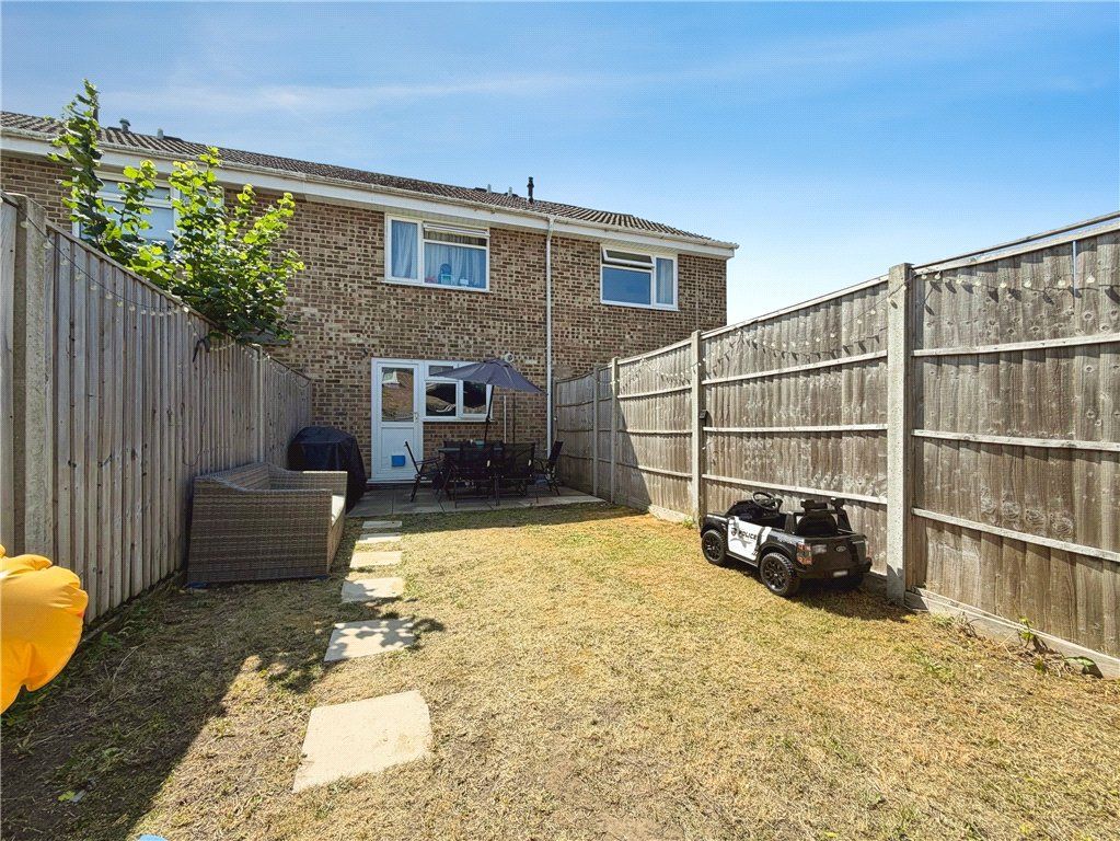 Property photo 2 of 12 Picture No. 11