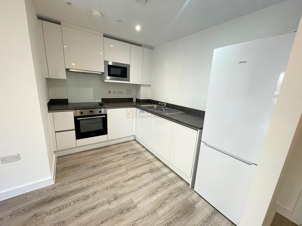 Property photo 2 of 10 Kitchen Close.Jpg