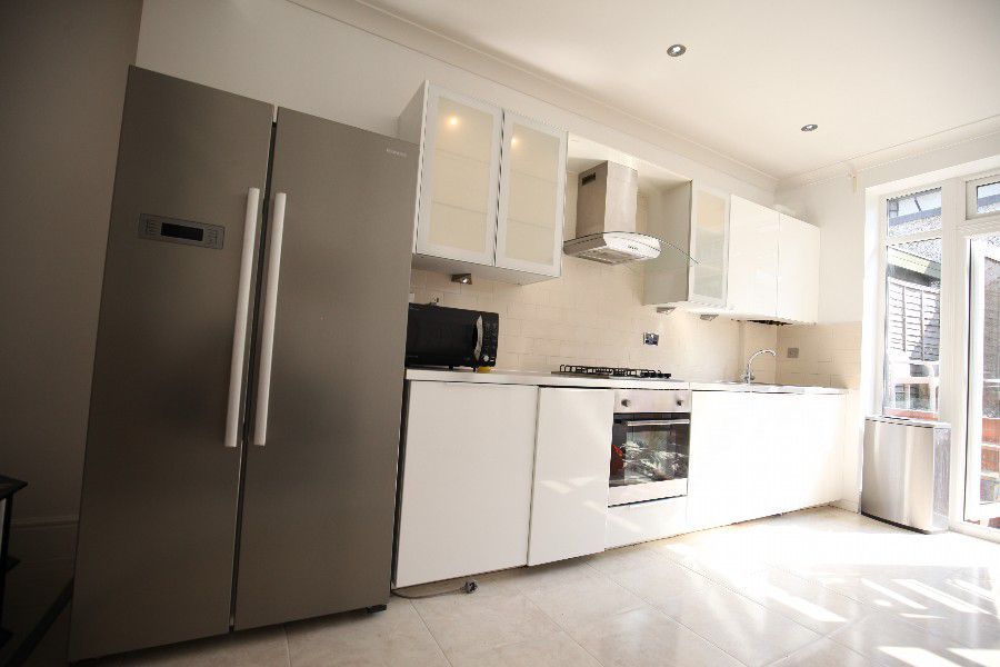 Property photo 2 of 9