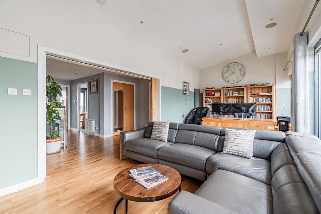 Property photo 3 of 27 Property Image 3