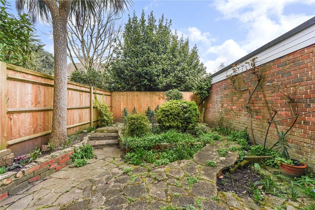 Property photo 3 of 18 Picture No. 32