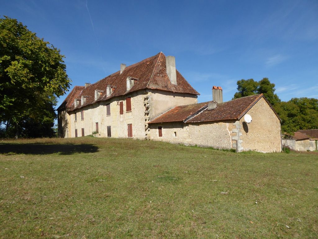 Property photo 2 of 10